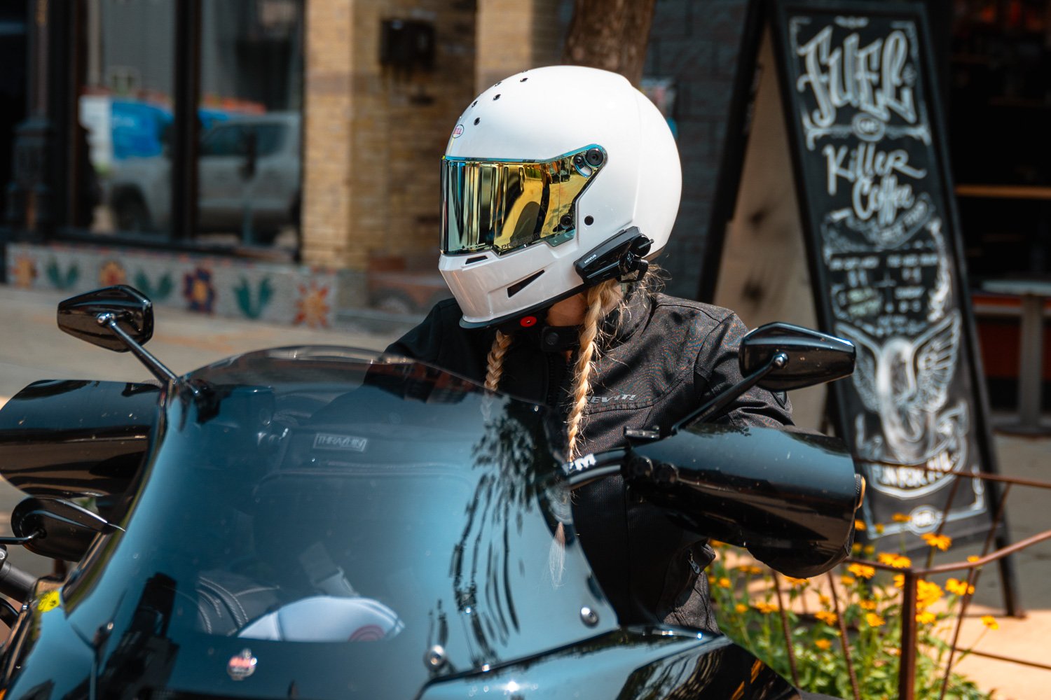 Bell Eliminator Helmet Review: Retro Modern Protection And Style - 🏍 